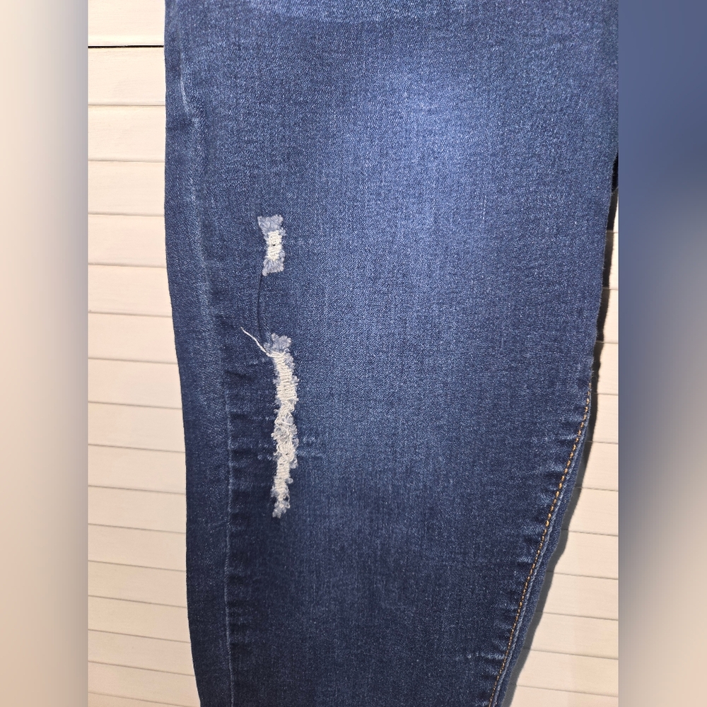 Vince Blue Co Women's 9 Raw Hem Distressed Jeans - Picture 4 of 14